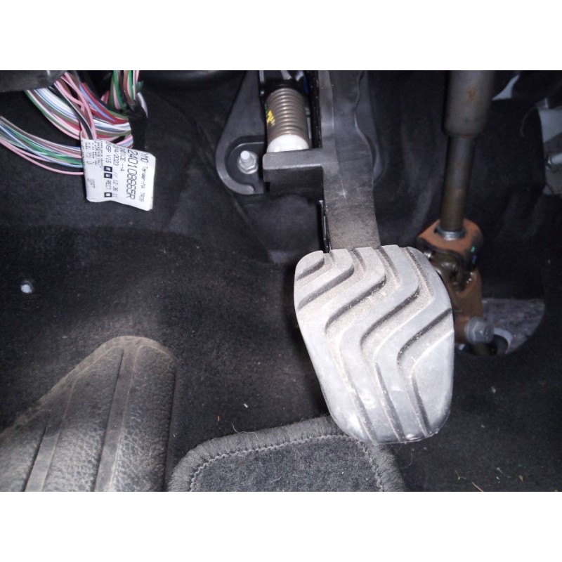 Recambio de pedal embrague para dacia sandero iii stepaway referencia OEM IAM   