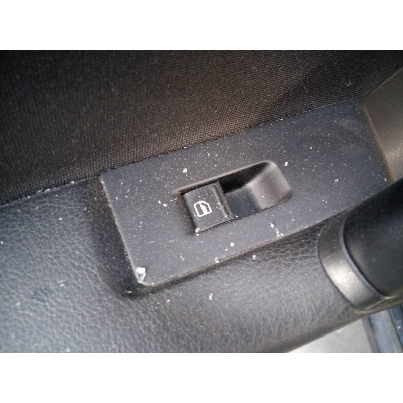 Recambio de mando elevalunas trasero izquierdo para volkswagen passat variant (365) advance bluemotion referencia OEM IAM   