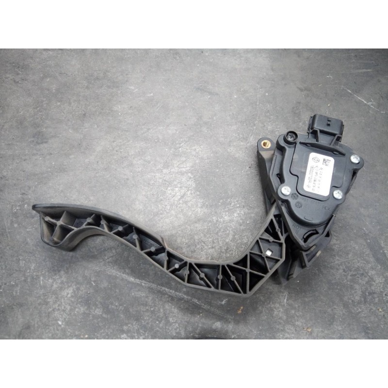 Recambio de pedal acelerador para dacia sandero stepway referencia OEM IAM 180022703R 6PV00997803 