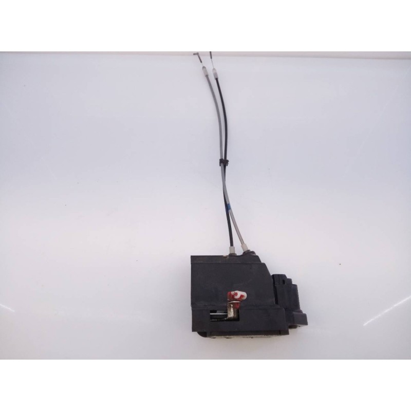 Recambio de cerradura puerta trasera izquierda para ssangyong kyron 200 xdi limited referencia OEM IAM A045035  