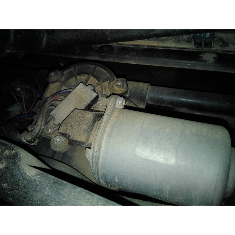 Recambio de motor limpia delantero para ssangyong kyron 200 xdi limited referencia OEM IAM 8611008002  