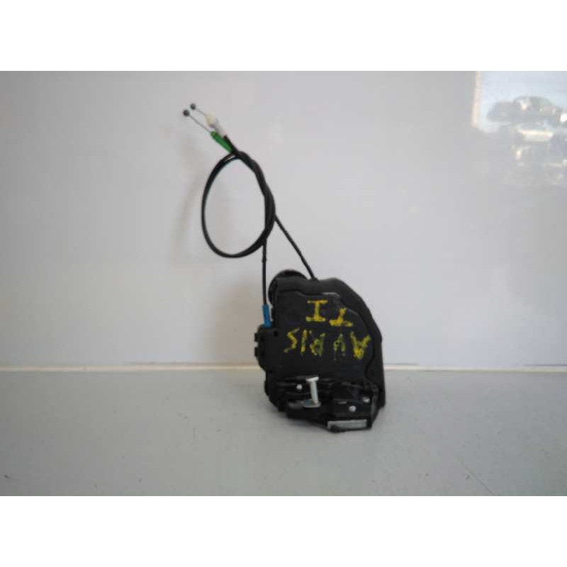 Recambio de cerradura puerta delantera derecha para toyota auris referencia OEM IAM A046693  