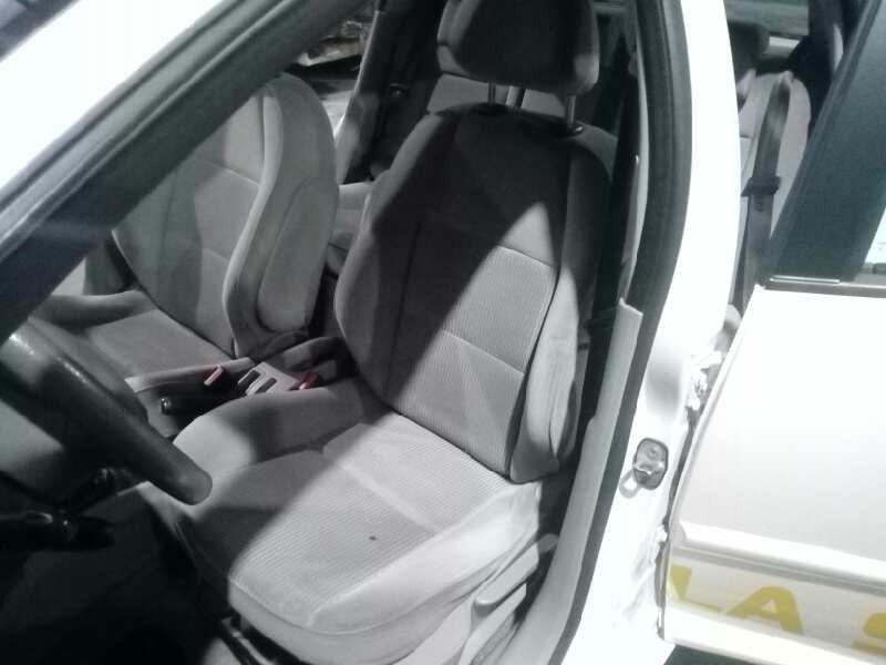 peugeot 207 del año 2008