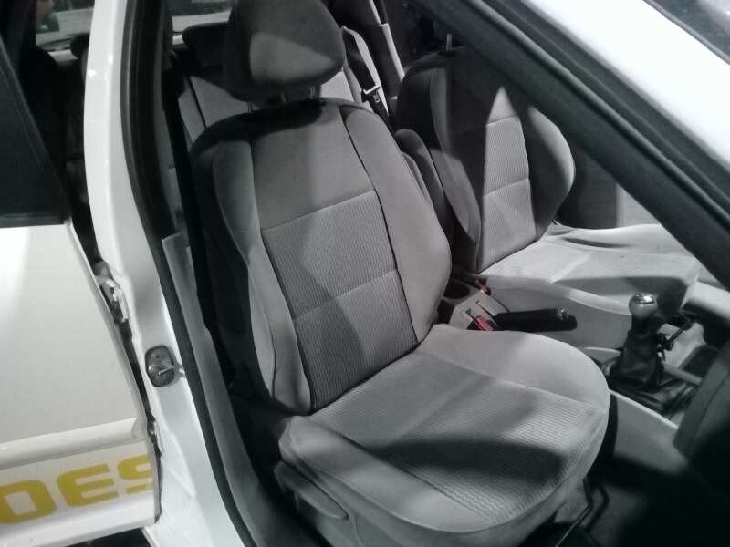 peugeot 207 del año 2008