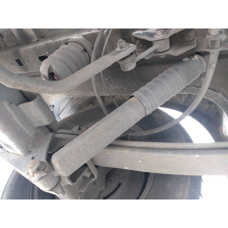 Recambio de amortiguador trasero izquierdo para nissan nv400 pritsche l3h1 3,5t referencia OEM IAM   