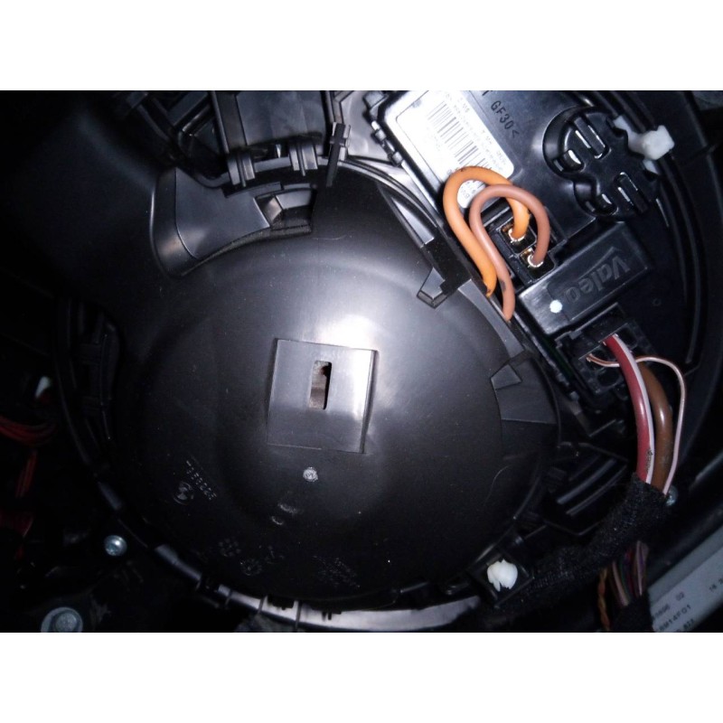 Recambio de ventilador calefaccion para bmw serie 3 lim. (f30) 320d referencia OEM IAM 858225  