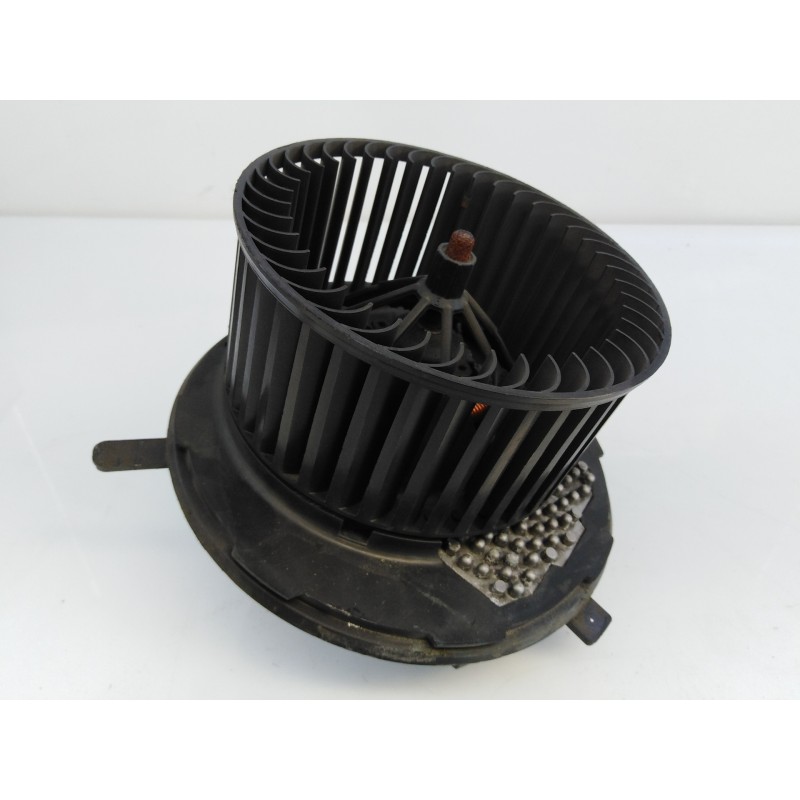 Recambio de ventilador calefaccion para volkswagen passat variant (365) edition bluemotion referencia OEM IAM 3C1820015T 3C09075