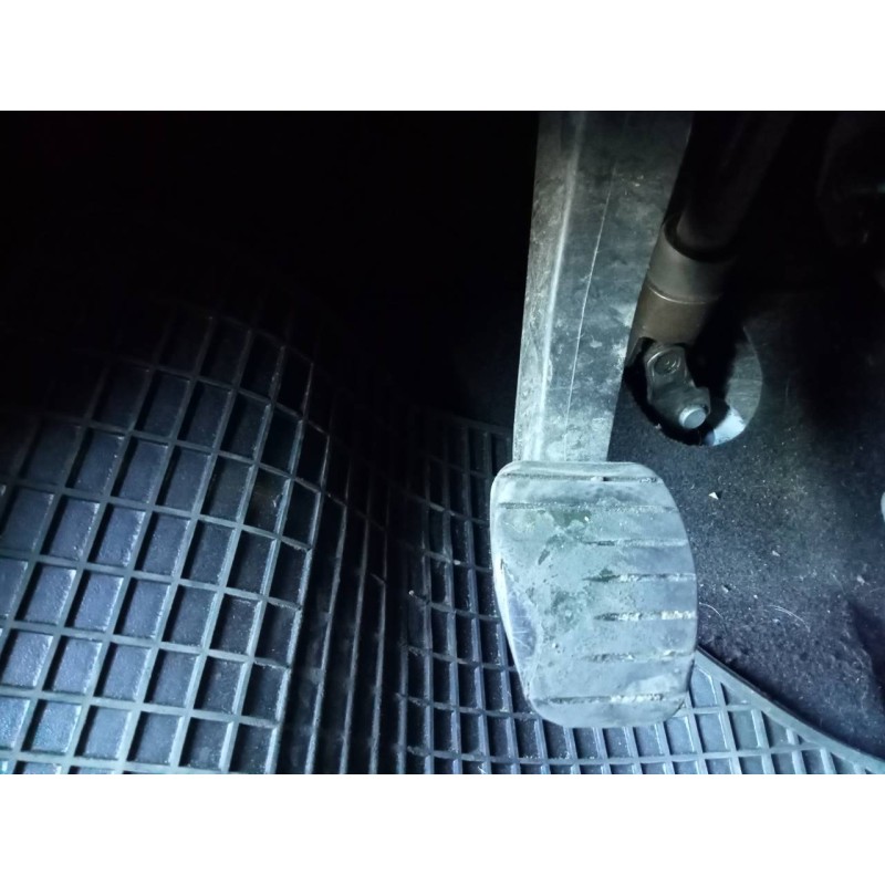 Recambio de pedal embrague para dacia dokker ambiance referencia OEM IAM   