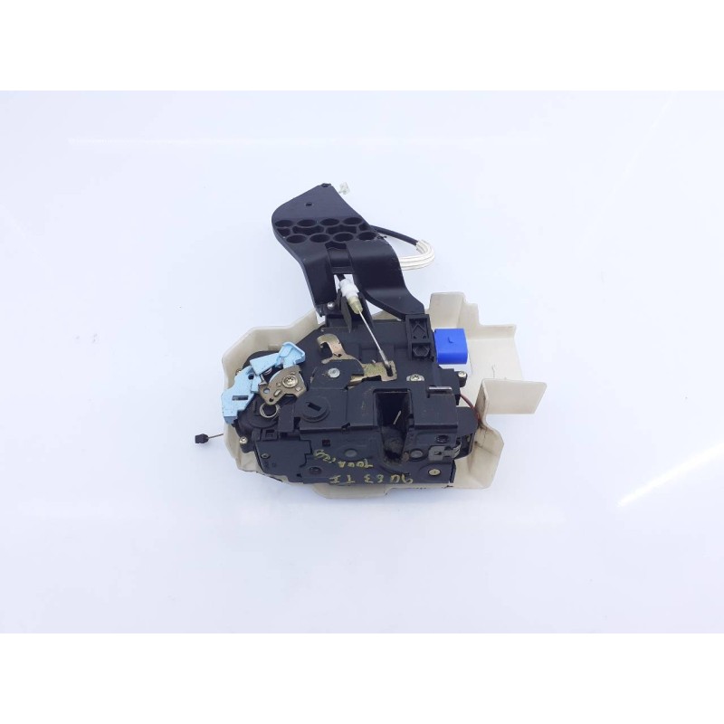 Recambio de cerradura puerta trasera izquierda para volkswagen touareg (7l6) tdi v6 +motion referencia OEM IAM 7L0839015  