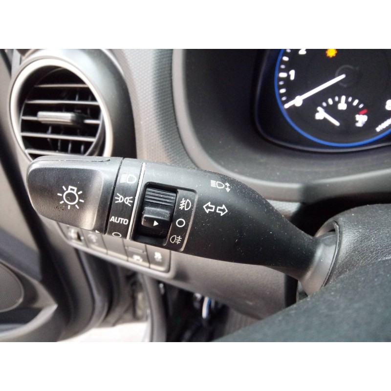 Recambio de mando intermitentes para hyundai kona essence 2wd referencia OEM IAM   