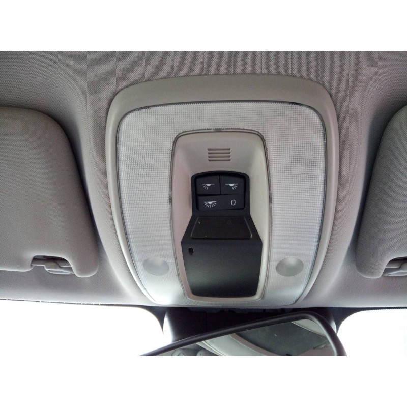 Recambio de luz interior para volvo xc70 kinetic 2wd referencia OEM IAM   