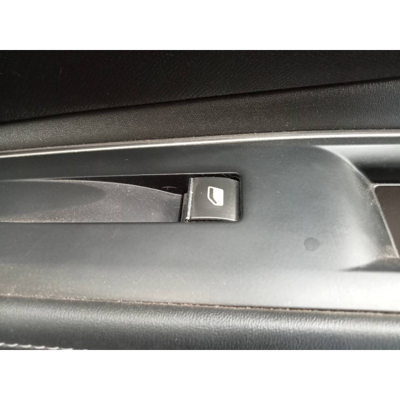 Recambio de mando elevalunas delantero derecho para peugeot 5008 gt line referencia OEM IAM   