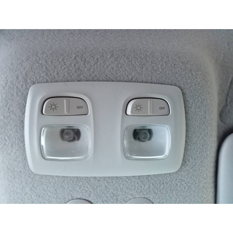 Recambio de luz interior para dacia duster ii access referencia OEM IAM   