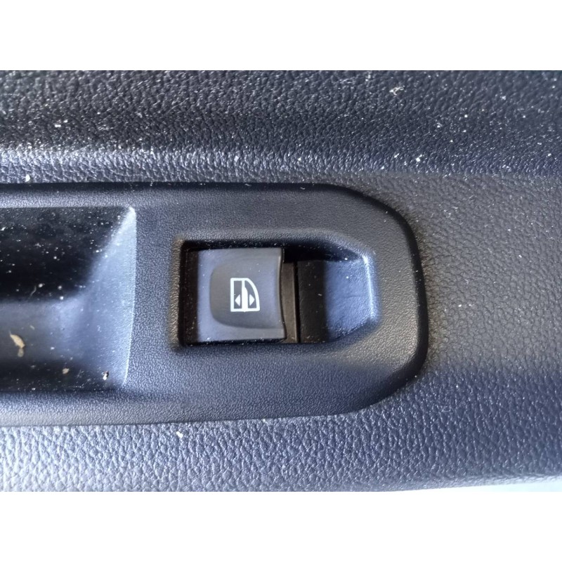 Recambio de mando elevalunas trasero izquierdo para dacia duster ii access referencia OEM IAM   