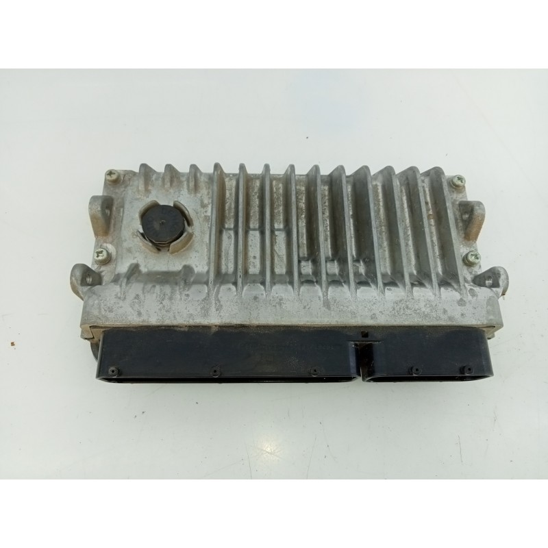 Recambio de centralita motor uce para toyota yaris hybrid active referencia OEM IAM 896610U710 MB2762007301 