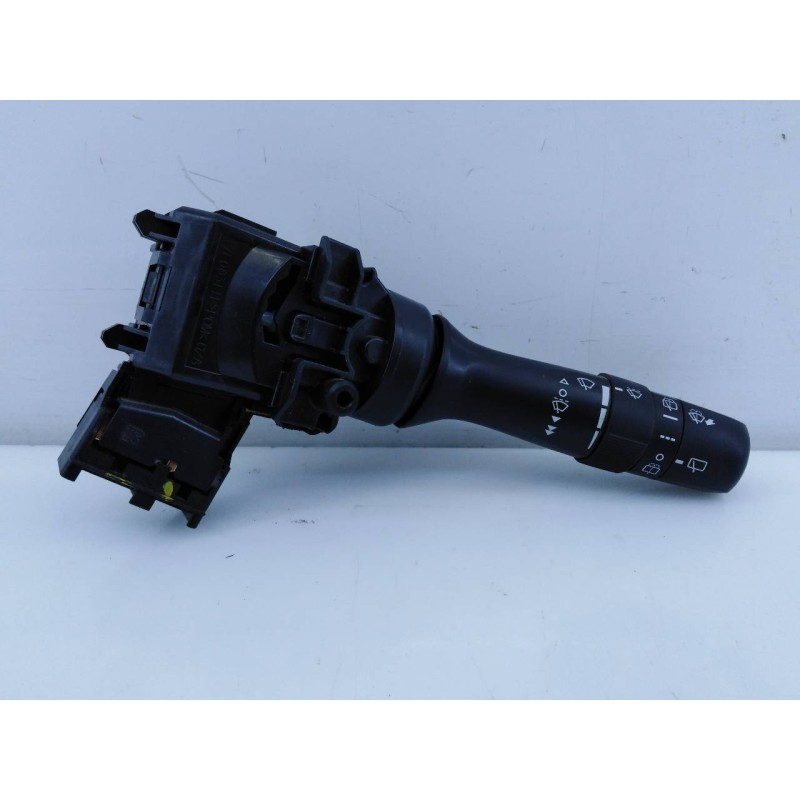 Recambio de mando limpia para toyota auris luna referencia OEM IAM 17F582 02411 