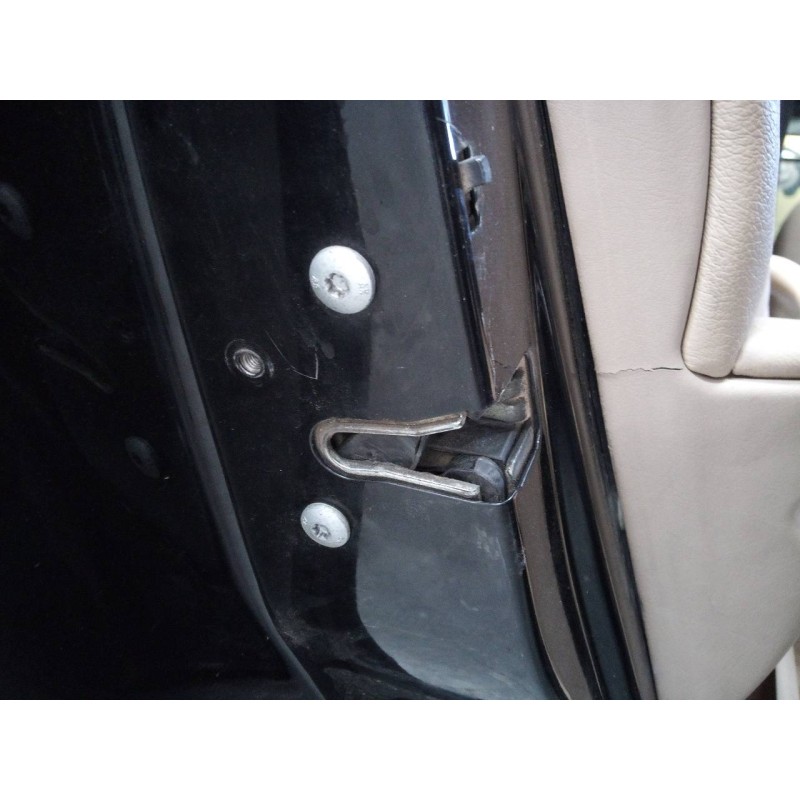 Recambio de cerradura puerta trasera izquierda para bmw x5 (e53) 3.0d referencia OEM IAM   