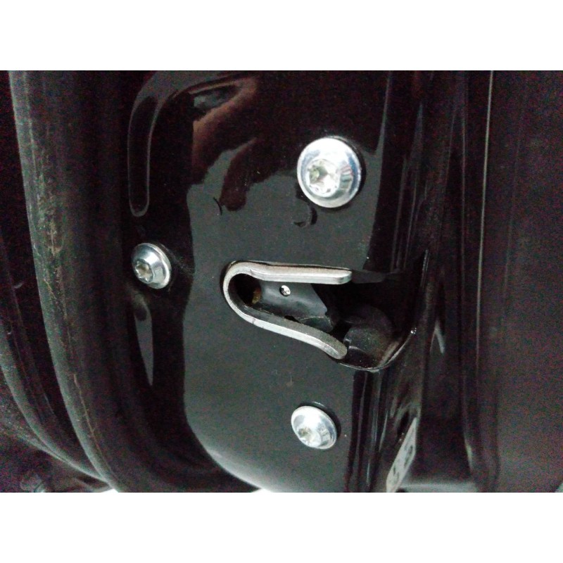 Recambio de cerradura puerta trasera izquierda para chevrolet captiva 2.0 vcdi lt referencia OEM IAM   