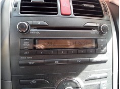 Recambio de sistema audio / radio cd para toyota auris luna referencia OEM IAM   