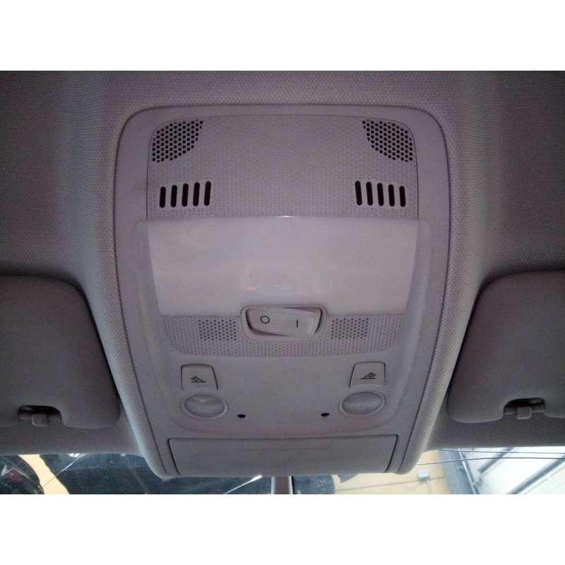 Recambio de luz interior para audi a4 ber. (b8) básico referencia OEM IAM   