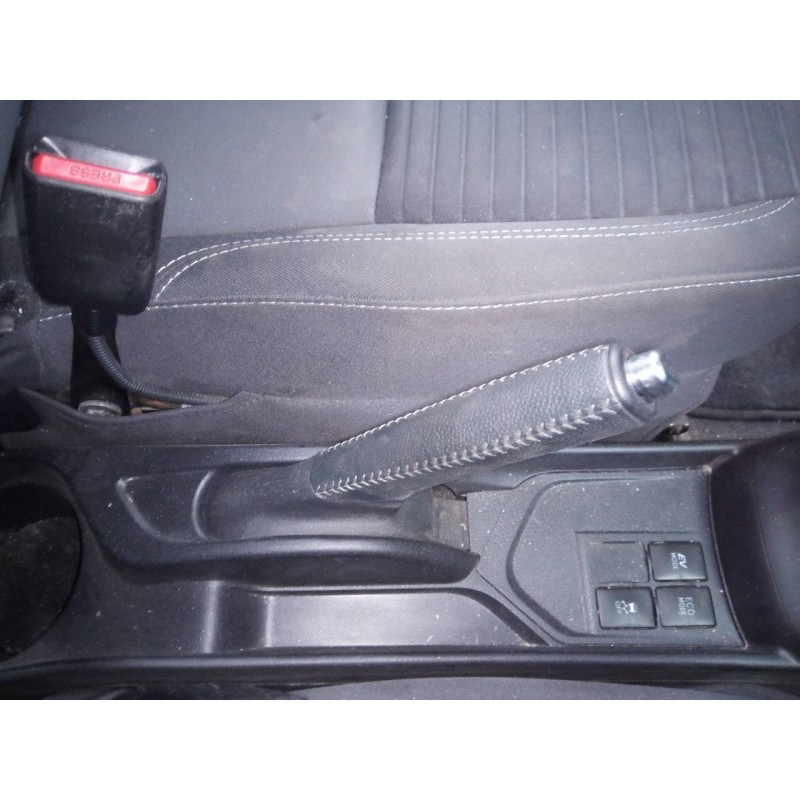 Recambio de palanca freno de mano para toyota yaris hybrid active referencia OEM IAM   