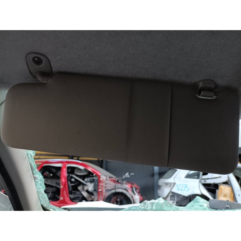 Recambio de parasol izquierdo para dacia sandero stepway ambiance referencia OEM IAM   