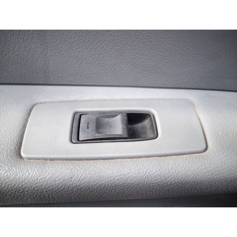 Recambio de mando elevalunas trasero izquierdo para jeep gr. cherokee (wh) 3.0 crd limited referencia OEM IAM   