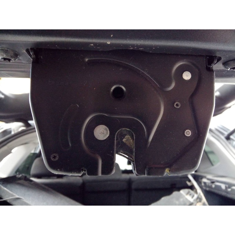 Recambio de cerradura maletero / porton para bmw x1 (e84) sdrive 18d referencia OEM IAM   