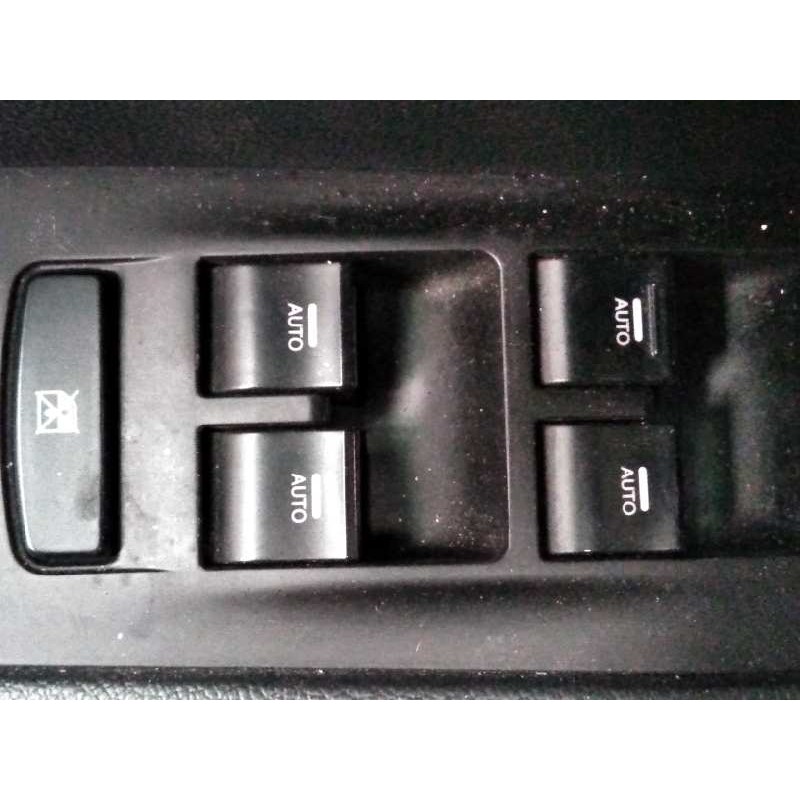 Recambio de mando elevalunas delantero izquierdo para hyundai i40 style referencia OEM IAM 935713Z000  