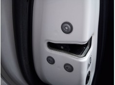 Recambio de cerradura puerta trasera izquierda para toyota auris active referencia OEM IAM   