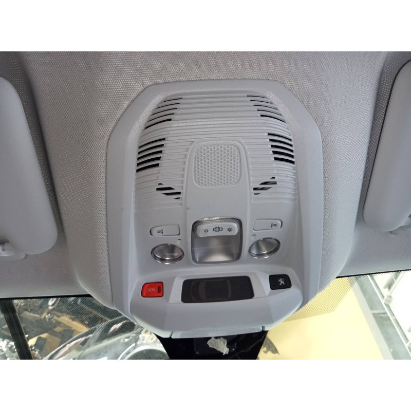 Recambio de luz interior para peugeot 3008 gt line referencia OEM IAM   