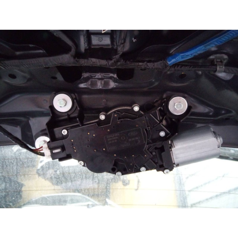 Recambio de motor limpia trasero para kia cee´d drive referencia OEM IAM 98700A2000  