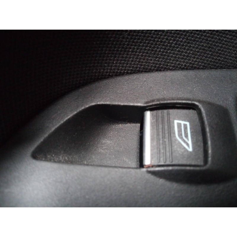 Recambio de mando elevalunas trasero izquierdo para ford focus lim. st-line referencia OEM IAM   