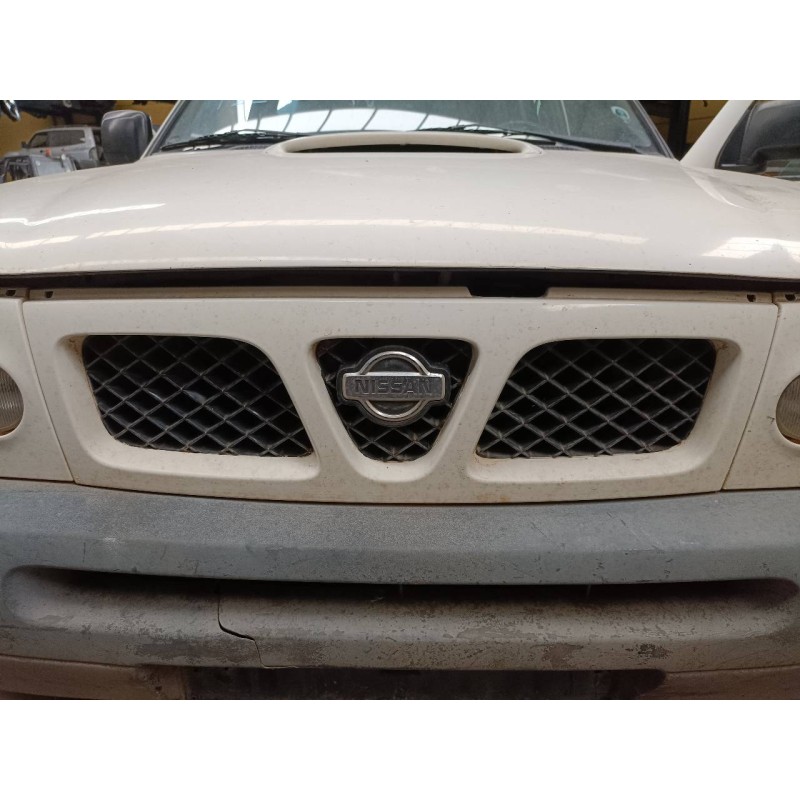 Recambio de rejilla delantera para nissan terrano/terrano.ii (r20) s (5-ptas.) referencia OEM IAM   