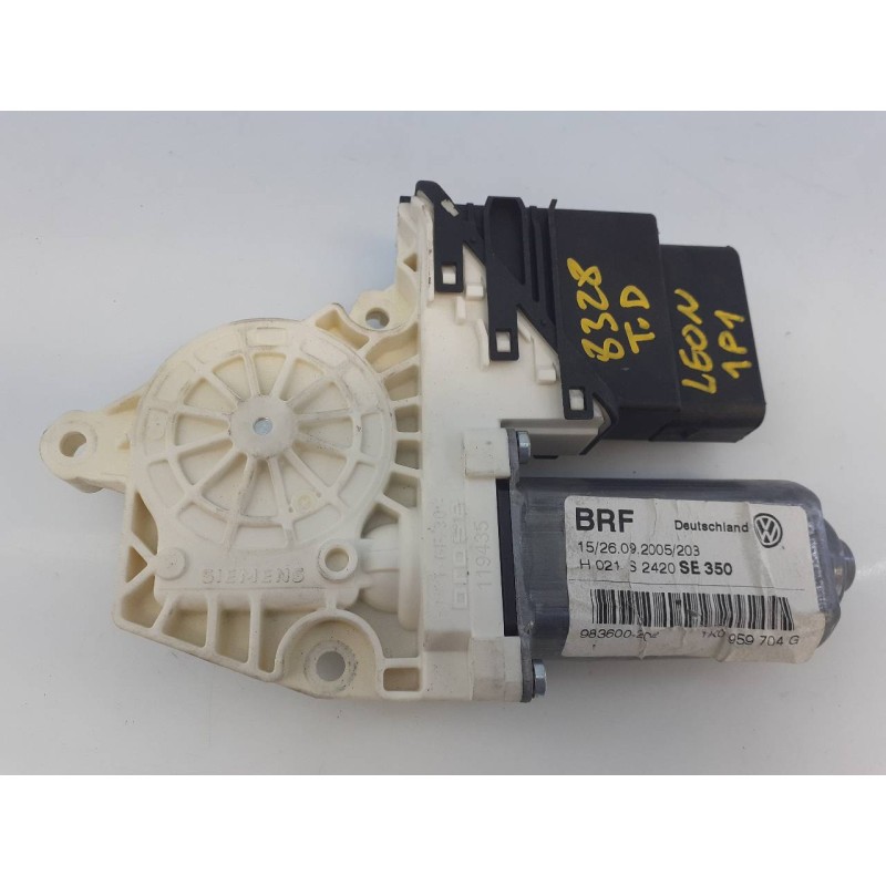 Recambio de motor elevalunas trasero derecho para seat leon (1p1) stylance / style referencia OEM IAM 1K0959704G 974647200 