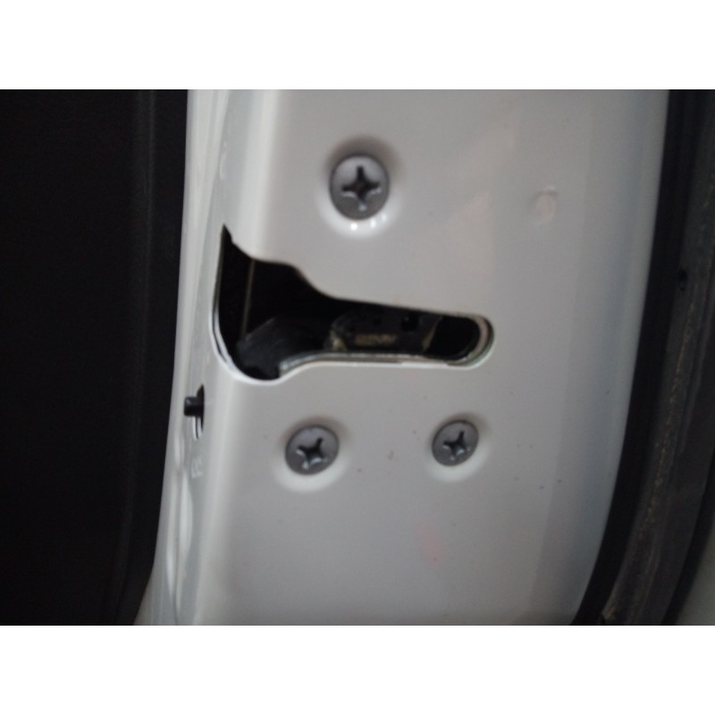 Recambio de cerradura puerta trasera derecha para nissan qashqai (j11) acenta referencia OEM IAM   