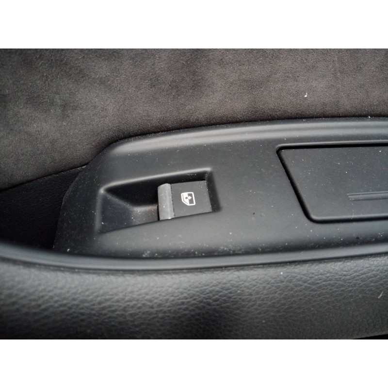 Recambio de mando elevalunas trasero derecho para audi q7 4mg 45 tdi quattro s line referencia OEM IAM   