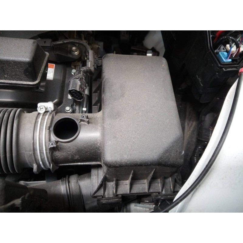 Recambio de filtro aire para toyota rav4 hybrid 4x2 luxury referencia OEM IAM   