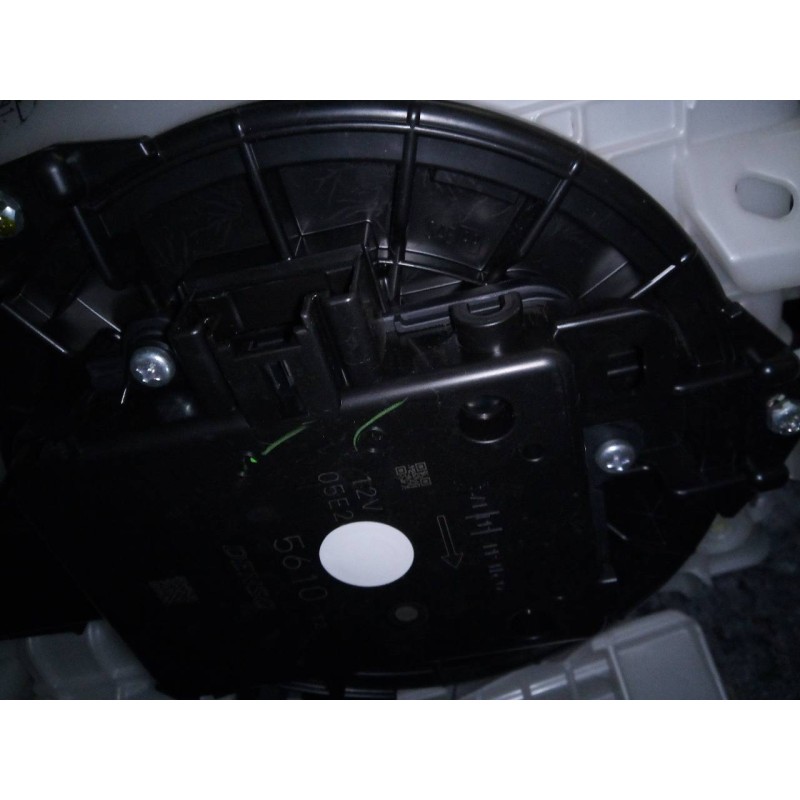 Recambio de ventilador calefaccion para toyota rav4 hybrid 4x2 luxury referencia OEM IAM 5610T2  