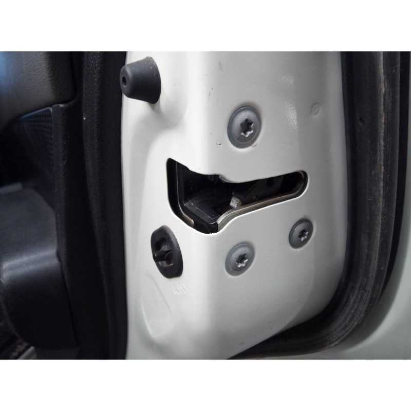 Recambio de cerradura puerta trasera derecha para nissan x-trail (t31) xe referencia OEM IAM   