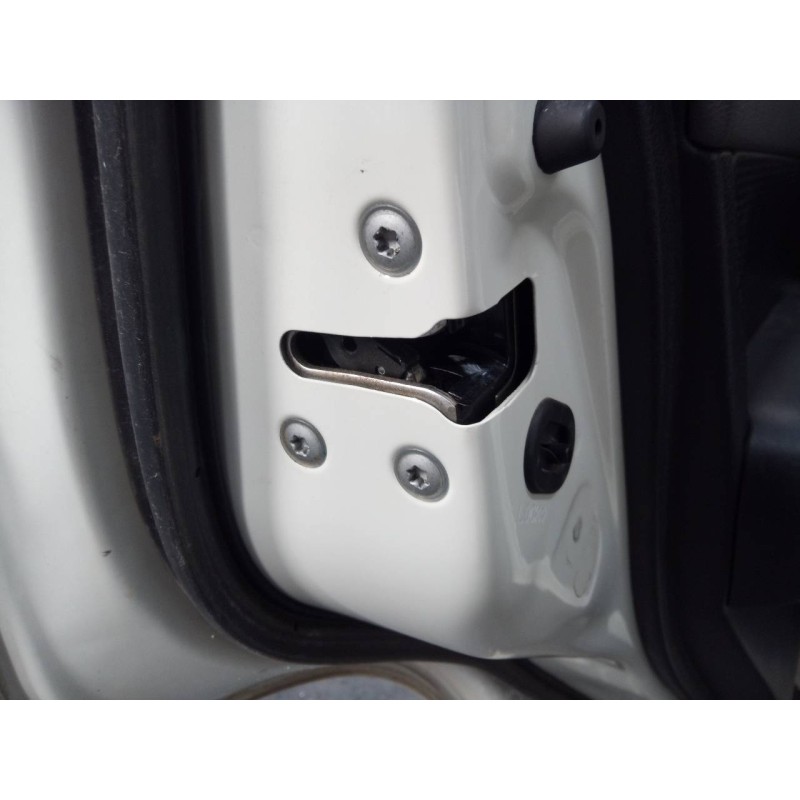 Recambio de cerradura puerta trasera izquierda para nissan x-trail (t31) xe referencia OEM IAM   