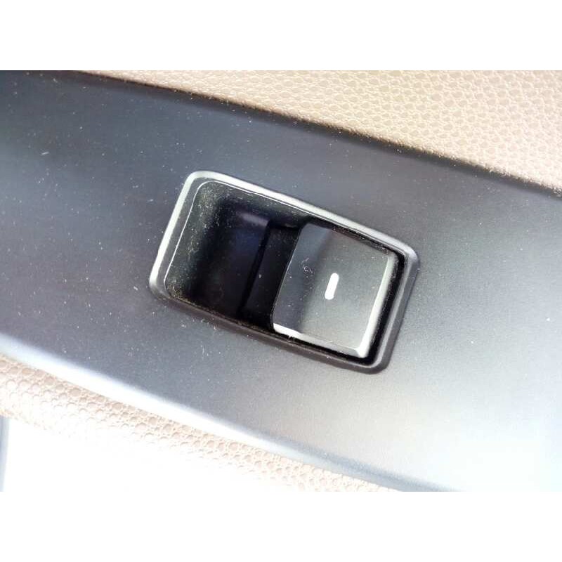 Recambio de mando elevalunas trasero derecho para hyundai i20 trend referencia OEM IAM   