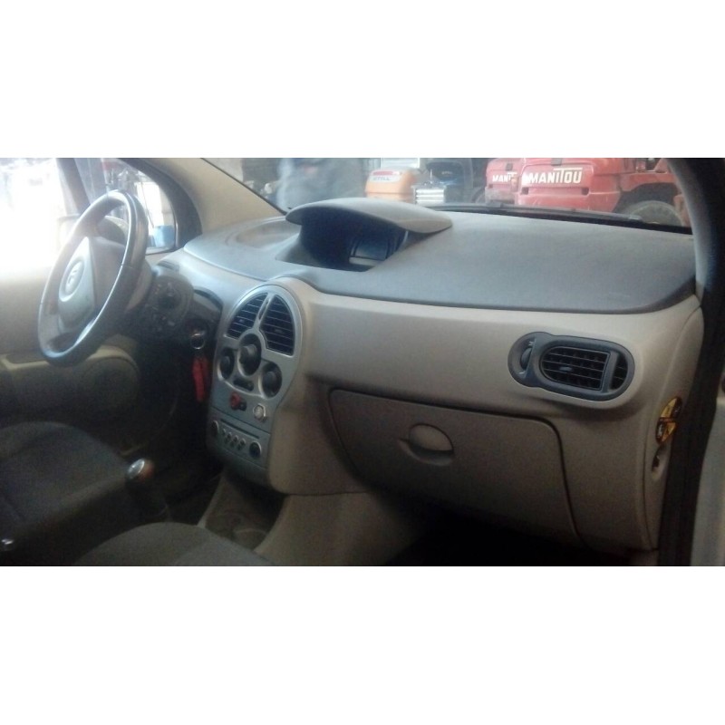 renault modus del año 2011