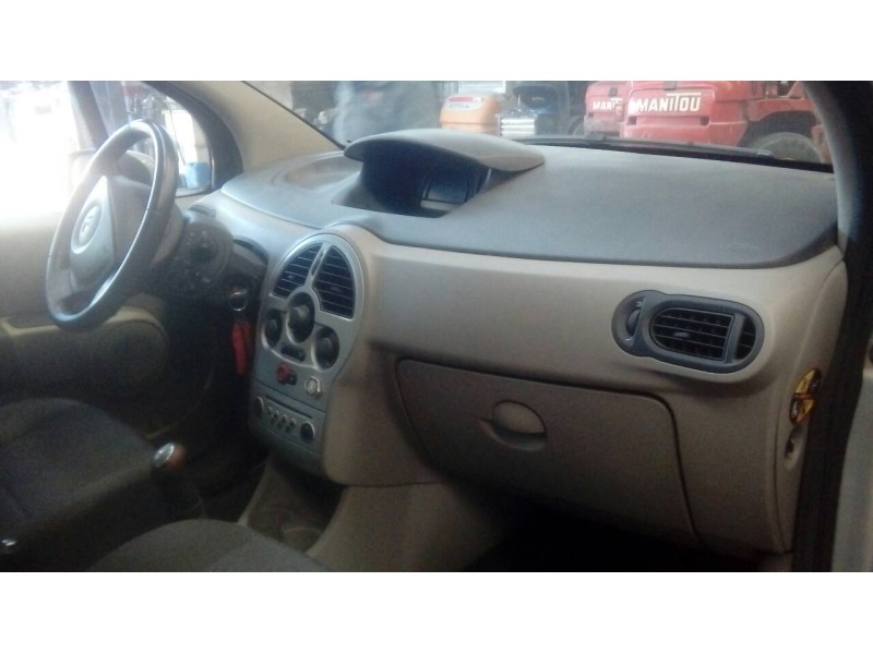 renault modus del año 2011