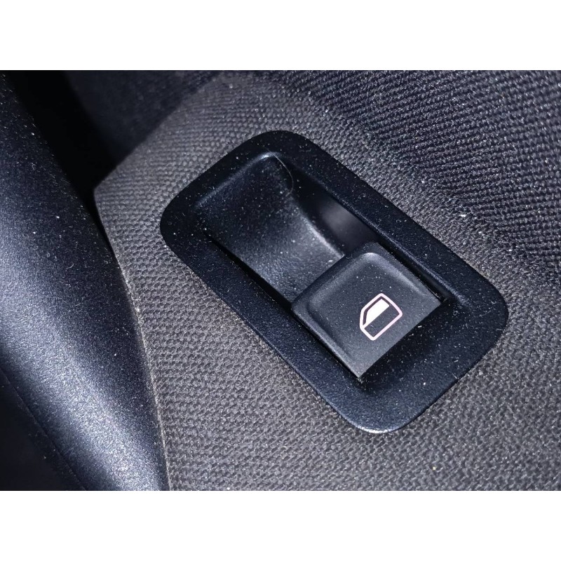 Recambio de mando elevalunas trasero derecho para volkswagen polo (6c1) highline bluemotion referencia OEM IAM   