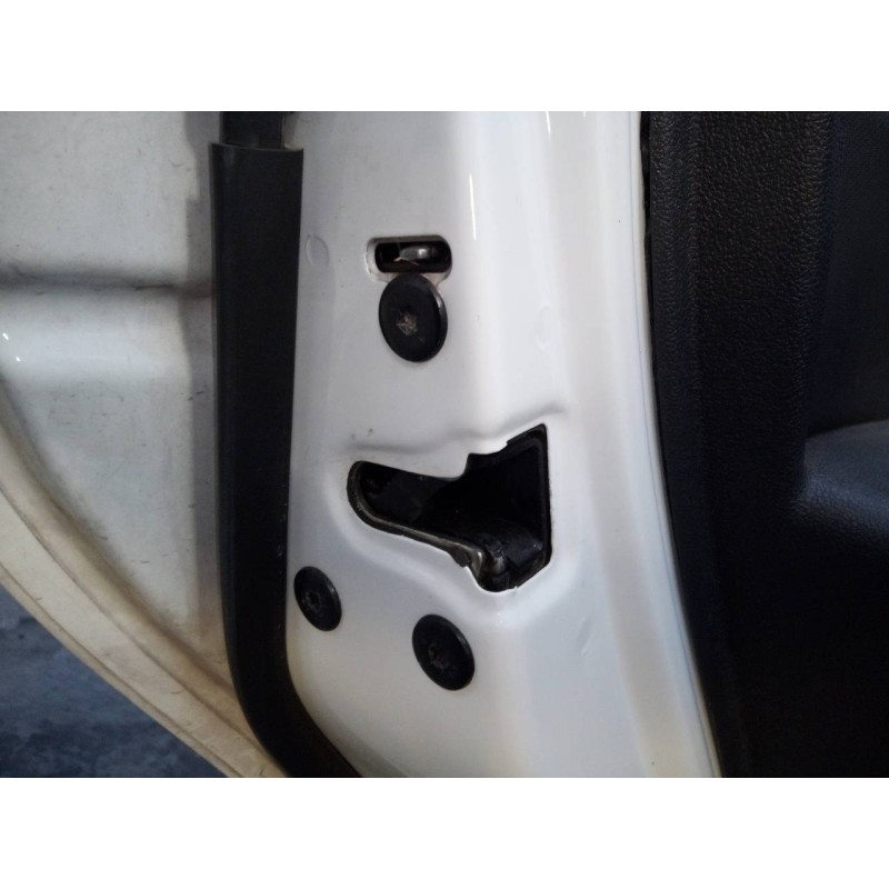 Recambio de cerradura puerta trasera izquierda para dacia duster ambiance 4x2 referencia OEM IAM   