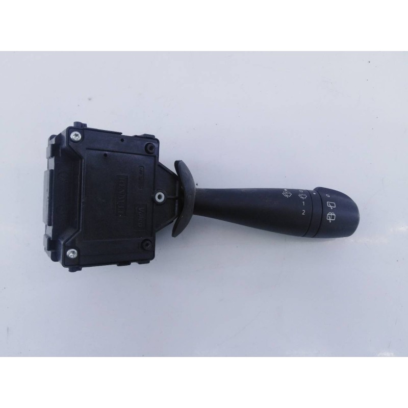 Recambio de mando limpia para dacia duster ambiance 4x2 referencia OEM IAM E1109568  