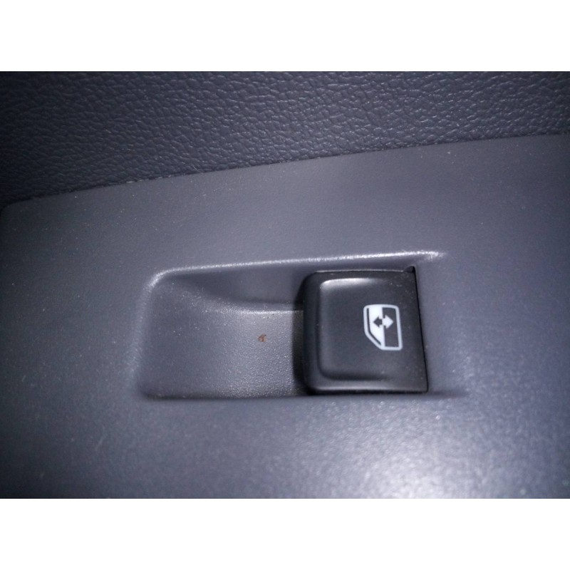 Recambio de mando elevalunas delantero derecho para volkswagen t-cross basis referencia OEM IAM   