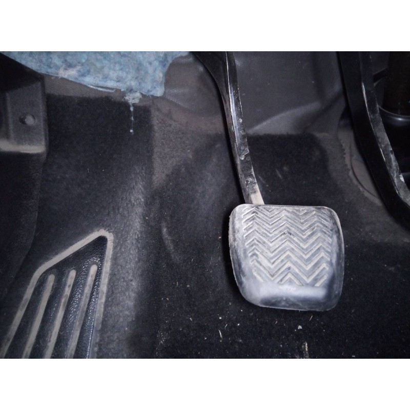 Recambio de pedal embrague para toyota auris active referencia OEM IAM   