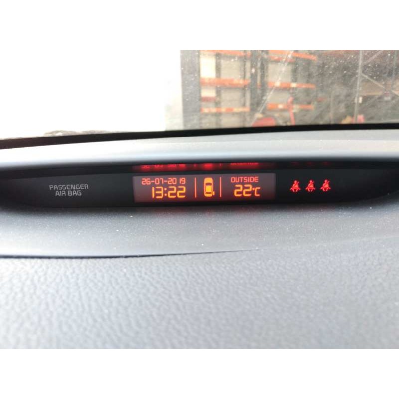 Recambio de pantalla multifuncion para kia cee´d drive referencia OEM IAM   